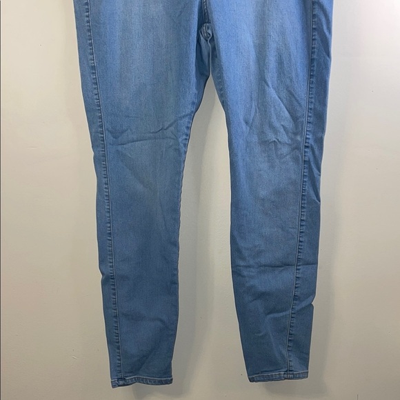 EUC Fashion Nova Blue Skinny Jeans - Size 3X #104 - Picture 4 of 6